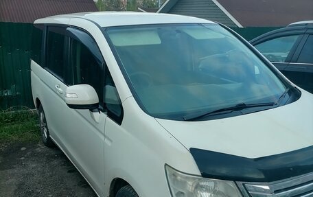 Honda Stepwgn IV, 2011 год, 1 343 000 рублей, 3 фотография