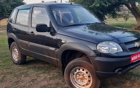 Chevrolet Niva I рестайлинг, 2010 год, 375 000 рублей, 5 фотография