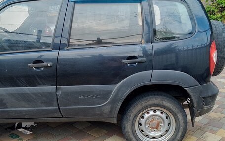 Chevrolet Niva I рестайлинг, 2010 год, 375 000 рублей, 10 фотография