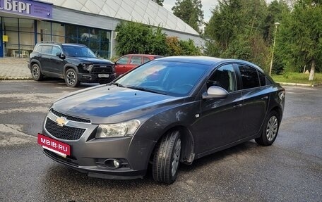 Chevrolet Cruze II, 2012 год, 700 000 рублей, 6 фотография