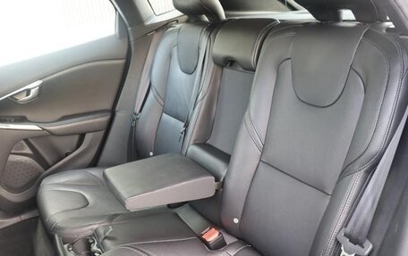 Volvo V40 II рестайлинг, 2019 год, 873 911 рублей, 12 фотография