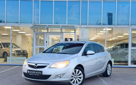 Opel Astra J, 2011 год, 730 000 рублей, 1 фотография