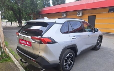 Toyota RAV4, 2020 год, 3 150 000 рублей, 6 фотография