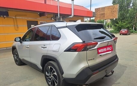Toyota RAV4, 2020 год, 3 150 000 рублей, 7 фотография