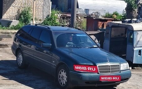 Mercedes-Benz C-Класс, 1997 год, 225 000 рублей, 2 фотография
