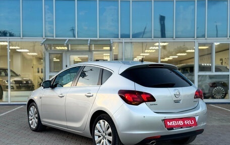 Opel Astra J, 2011 год, 730 000 рублей, 4 фотография