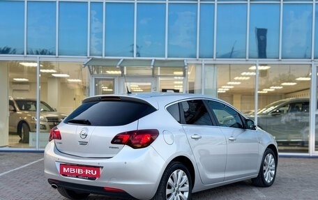 Opel Astra J, 2011 год, 730 000 рублей, 3 фотография
