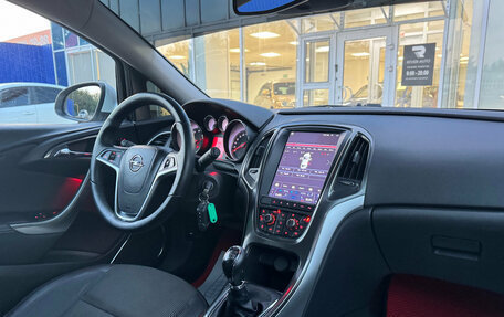 Opel Astra J, 2011 год, 730 000 рублей, 13 фотография