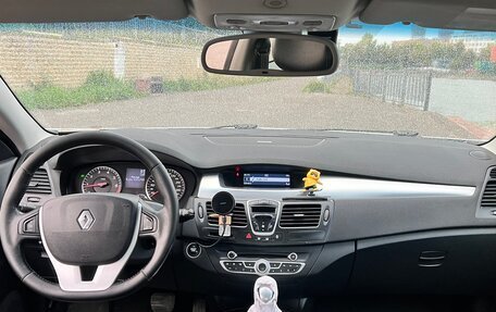 Renault Laguna III рестайлинг, 2010 год, 1 250 000 рублей, 8 фотография