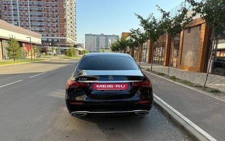 Mercedes-Benz E-Класс, 2021 год, 3 300 000 рублей, 5 фотография