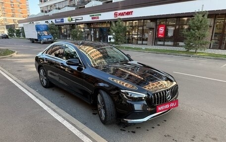 Mercedes-Benz E-Класс, 2021 год, 3 300 000 рублей, 9 фотография