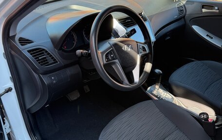 Hyundai Solaris II рестайлинг, 2015 год, 1 300 000 рублей, 9 фотография