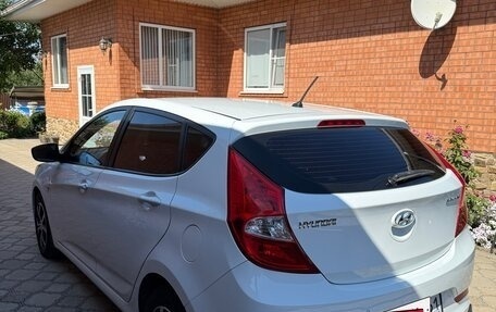 Hyundai Solaris II рестайлинг, 2015 год, 1 300 000 рублей, 7 фотография