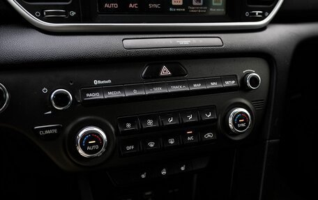 KIA Sportage IV рестайлинг, 2020 год, 2 600 000 рублей, 12 фотография