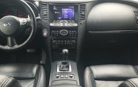 Infiniti FX II, 2011 год, 1 850 000 рублей, 25 фотография