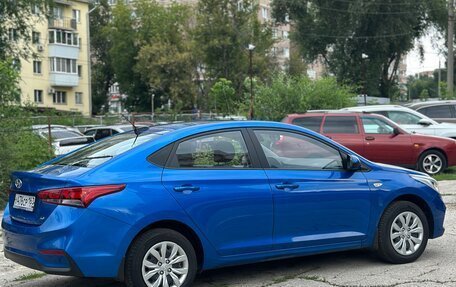 Hyundai Solaris II рестайлинг, 2017 год, 1 050 000 рублей, 5 фотография