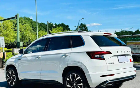 Skoda Karoq I, 2022 год, 2 100 000 рублей, 6 фотография