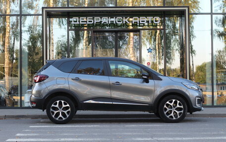 Renault Kaptur I рестайлинг, 2021 год, 1 850 000 рублей, 4 фотография