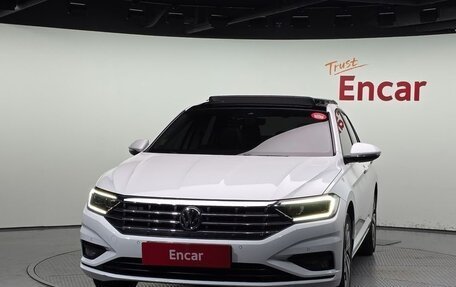 Volkswagen Jetta VII, 2021 год, 1 810 000 рублей, 2 фотография