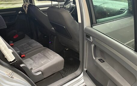Volkswagen Touran III, 2013 год, 1 250 000 рублей, 18 фотография