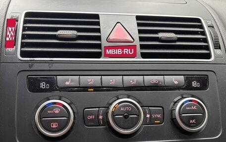 Volkswagen Touran III, 2013 год, 1 250 000 рублей, 24 фотография