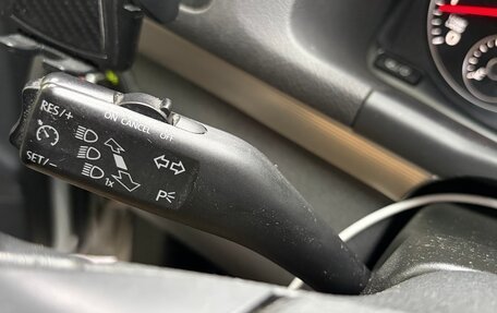 Volkswagen Touran III, 2013 год, 1 250 000 рублей, 30 фотография
