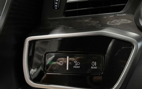 Audi A6, 2019 год, 4 077 000 рублей, 22 фотография