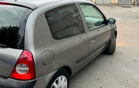 Renault Clio III, 2001 год, 280 000 рублей, 5 фотография
