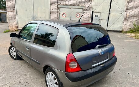 Renault Clio III, 2001 год, 280 000 рублей, 6 фотография
