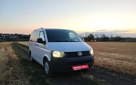 Volkswagen Caravelle T5, 2012 год, 1 800 000 рублей, 6 фотография