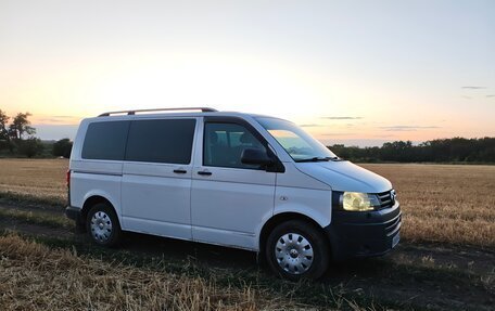 Volkswagen Caravelle T5, 2012 год, 1 800 000 рублей, 10 фотография