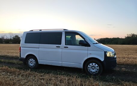 Volkswagen Caravelle T5, 2012 год, 1 800 000 рублей, 9 фотография