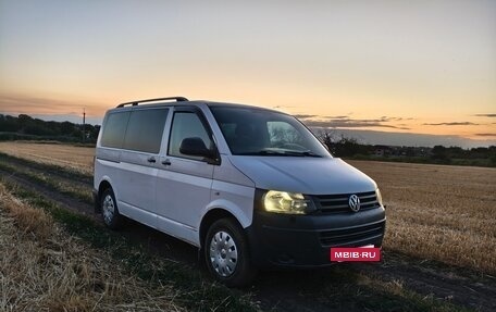 Volkswagen Caravelle T5, 2012 год, 1 800 000 рублей, 7 фотография