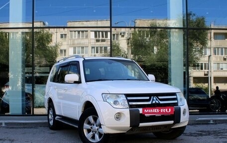 Mitsubishi Pajero IV, 2010 год, 1 765 000 рублей, 3 фотография