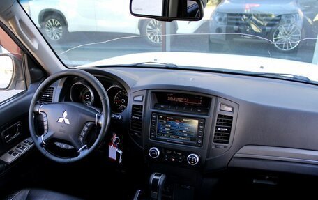 Mitsubishi Pajero IV, 2010 год, 1 765 000 рублей, 9 фотография