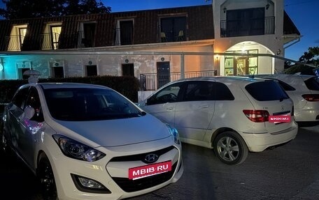 Hyundai i30 II рестайлинг, 2014 год, 1 200 000 рублей, 2 фотография