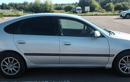 Toyota Avensis III рестайлинг, 1998 год, 300 000 рублей, 4 фотография