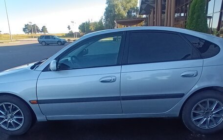 Toyota Avensis III рестайлинг, 1998 год, 300 000 рублей, 6 фотография