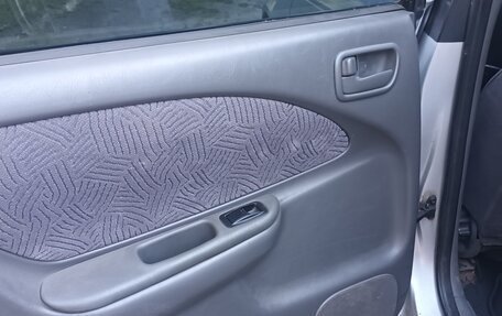 Toyota Avensis III рестайлинг, 1998 год, 300 000 рублей, 12 фотография