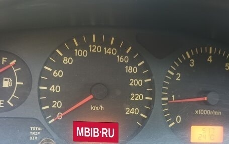 Toyota Avensis III рестайлинг, 1998 год, 300 000 рублей, 17 фотография