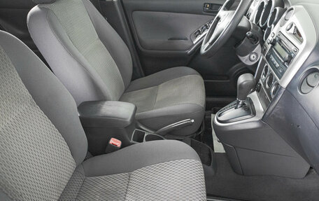 Toyota Matrix, 2006 год, 549 000 рублей, 12 фотография