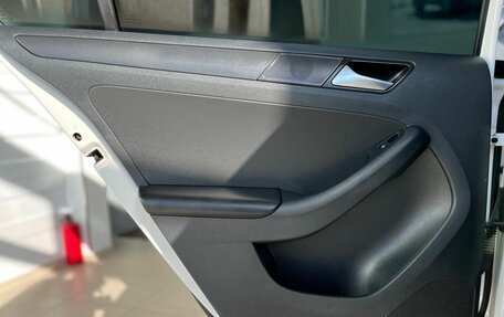 Volkswagen Jetta VI, 2015 год, 1 200 000 рублей, 22 фотография