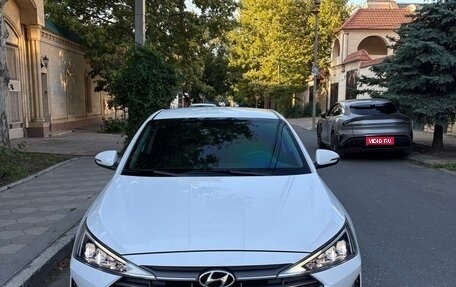 Hyundai Elantra VI рестайлинг, 2019 год, 1 850 000 рублей, 1 фотография