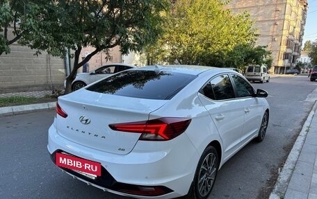 Hyundai Elantra VI рестайлинг, 2019 год, 1 850 000 рублей, 4 фотография