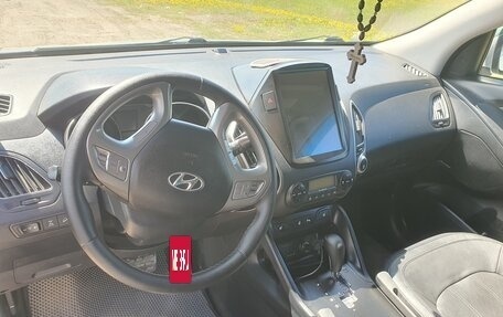Hyundai ix35 I рестайлинг, 2011 год, 1 420 000 рублей, 16 фотография