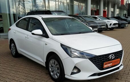 Hyundai Solaris II рестайлинг, 2021 год, 1 299 000 рублей, 4 фотография