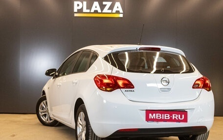 Opel Astra J, 2011 год, 629 000 рублей, 4 фотография