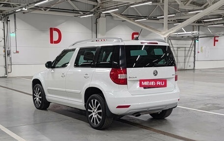 Skoda Yeti I рестайлинг, 2017 год, 1 351 000 рублей, 8 фотография