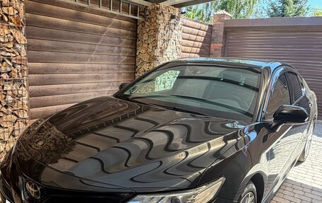 Toyota Camry, 2019 год, 2 550 000 рублей, 2 фотография