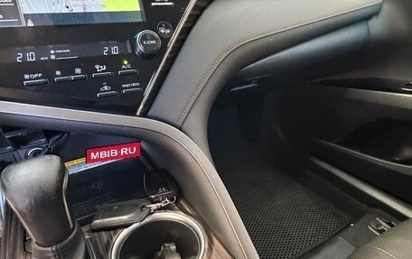 Toyota Camry, 2019 год, 2 550 000 рублей, 11 фотография